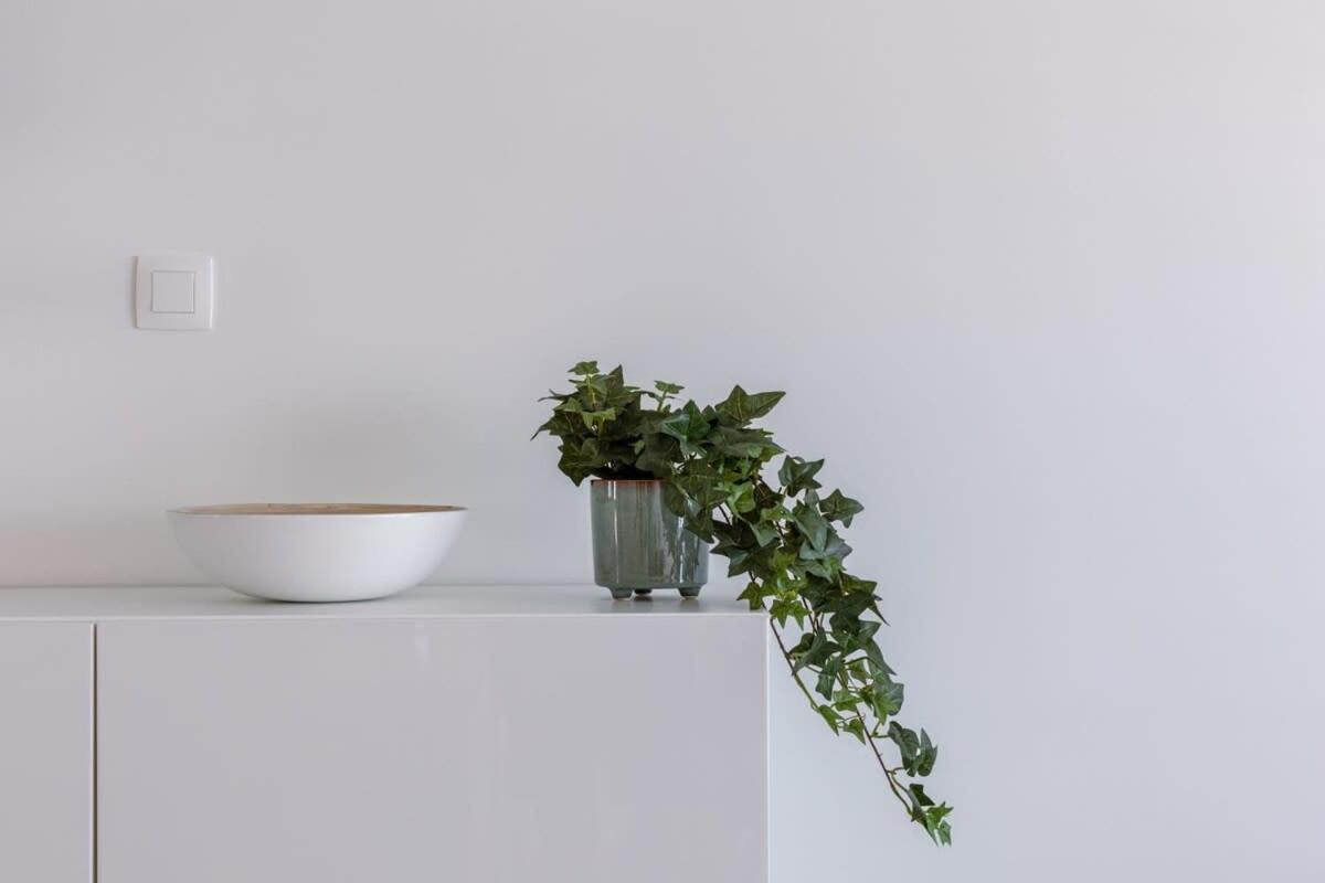 Huswell - Lovely Apartment With Lateral Sea View And Parking Ostend Exterior foto